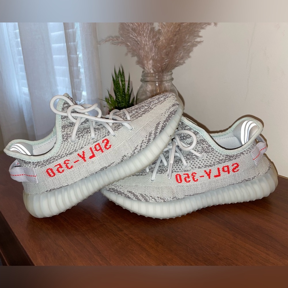 Yeezy Boost 350 V2 ‘Blue Tint’ 💙🦓